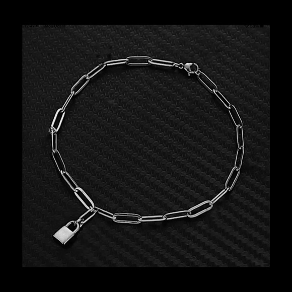 Women Paper Clip Link Chain Bracelet Padlock Lock Charm Stainless Steel NWOT - Picture 3 of 6